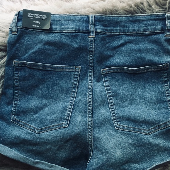 High-Waisted Jean Shorts - Picture 2 of 4